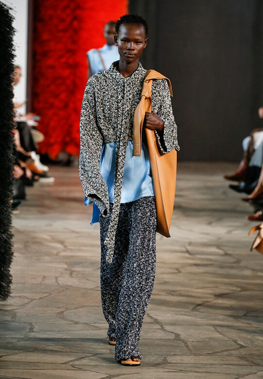 Looks LOEWE